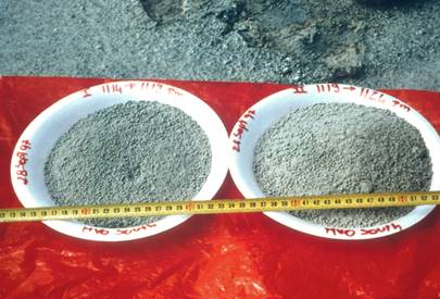 Two consecutive tephra-fall samples collected during the 
Vulcanian explosion of 28 September 1997 at Soufriere Hills Volcano (Montserrat)
